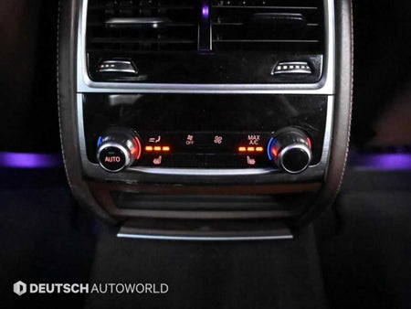 BMW 7-Series — photo 16