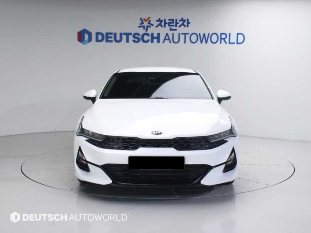 Kia K5 — photo 03