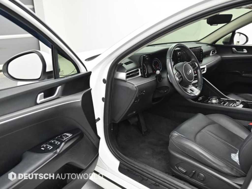 Kia K5 — photo 11
