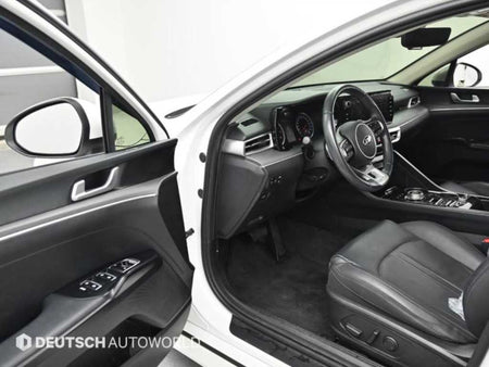 Kia K5 — photo 11