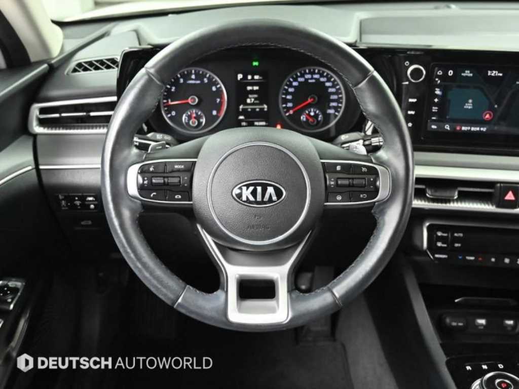 Kia K5 — photo 13