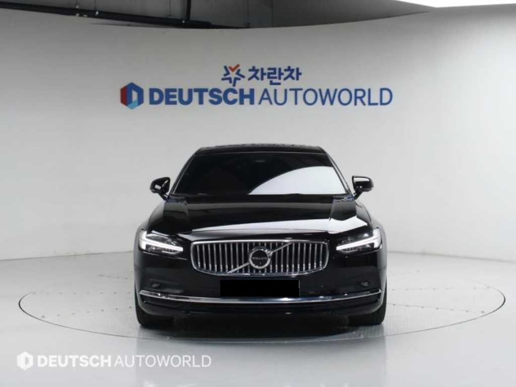 Volvo S90 — photo 03
