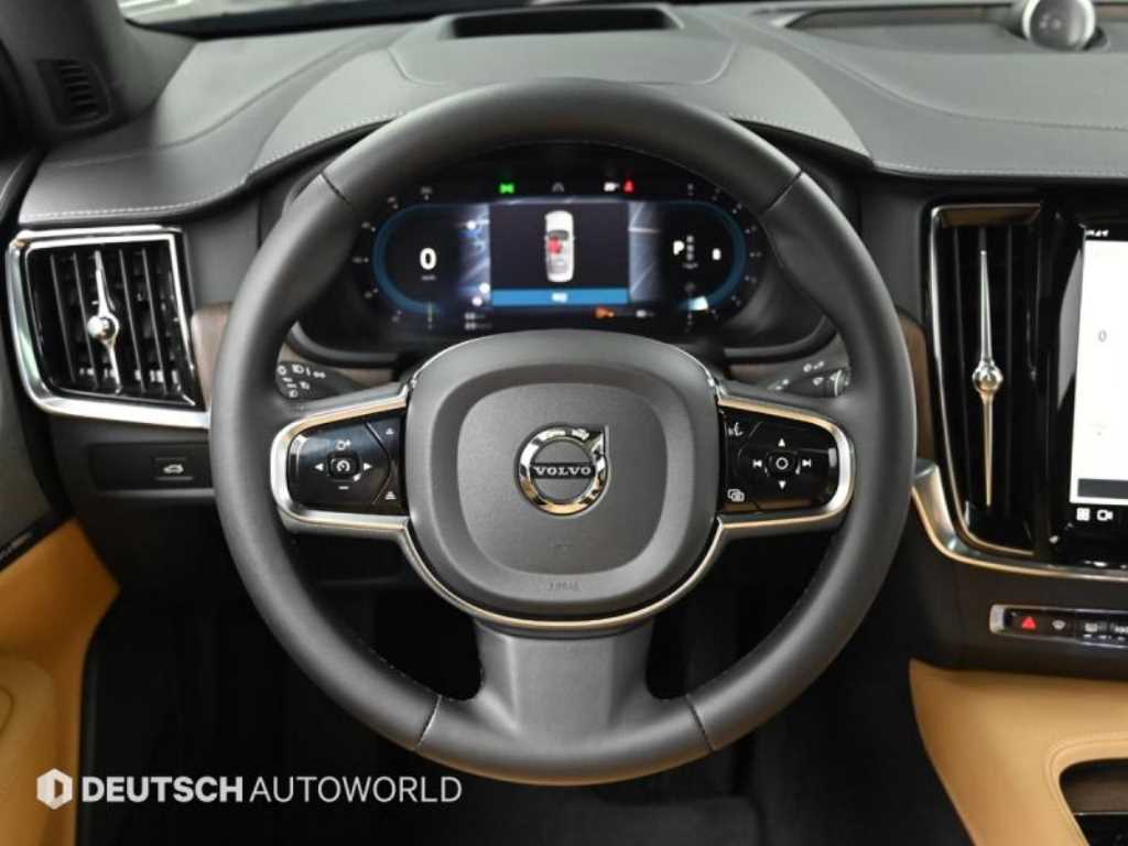 Volvo S90 — photo 13