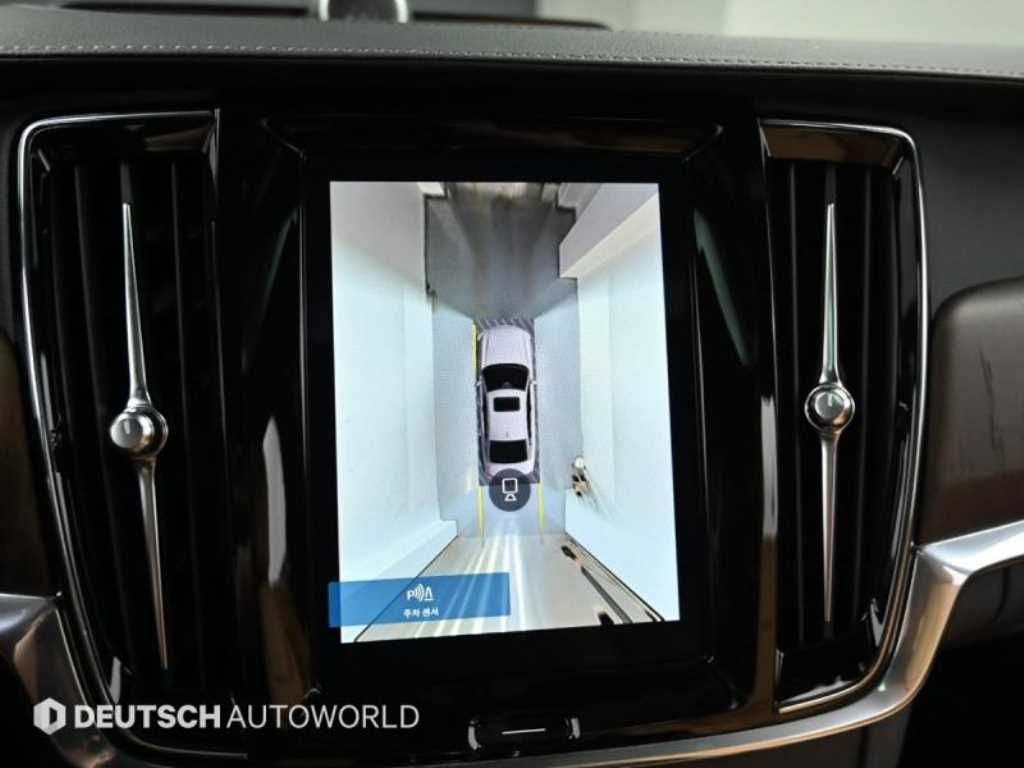 Volvo S90 — photo 15