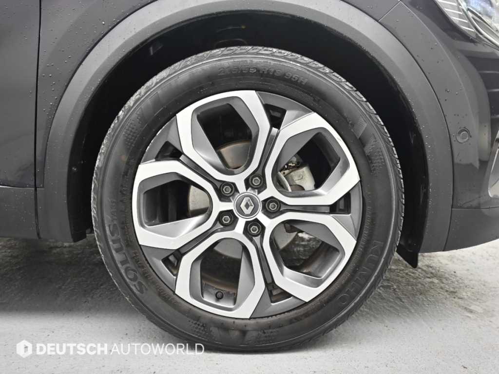 RENAULT Captur — photo 05