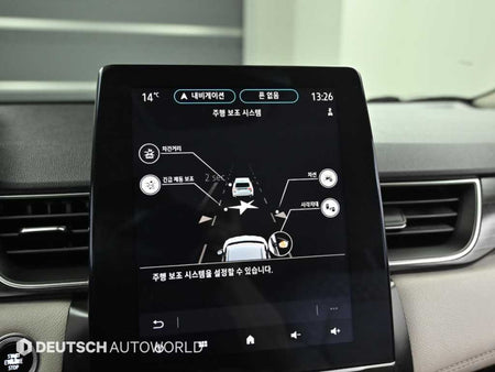 RENAULT Captur — photo 17