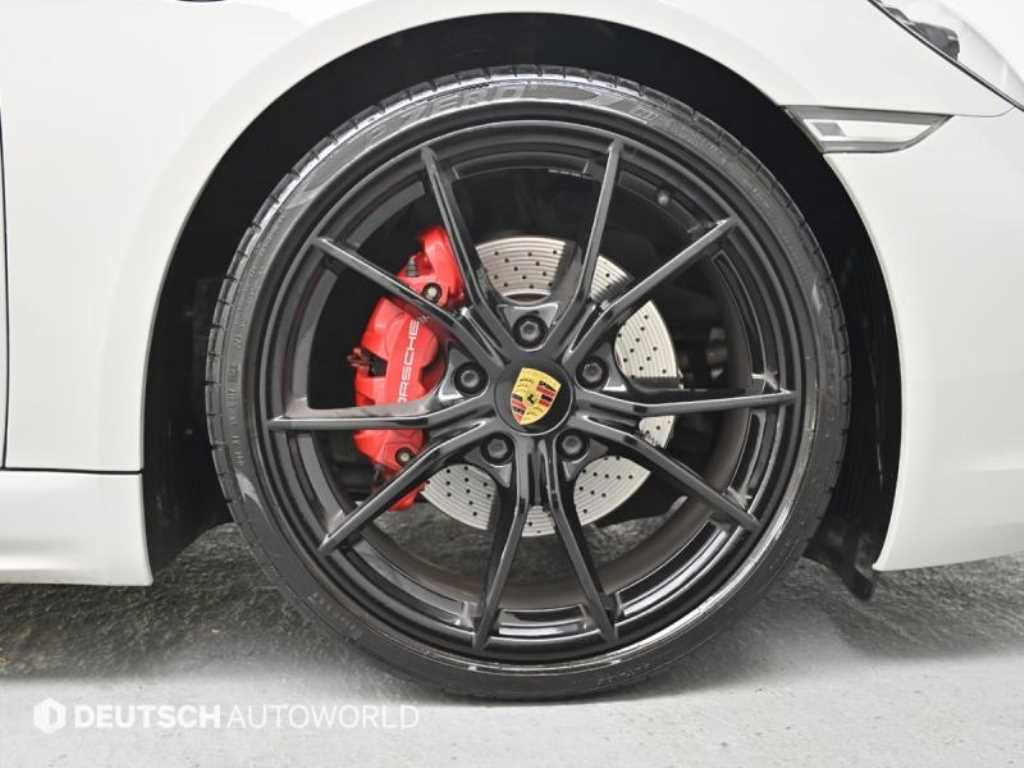 Porsche 718 — photo 06
