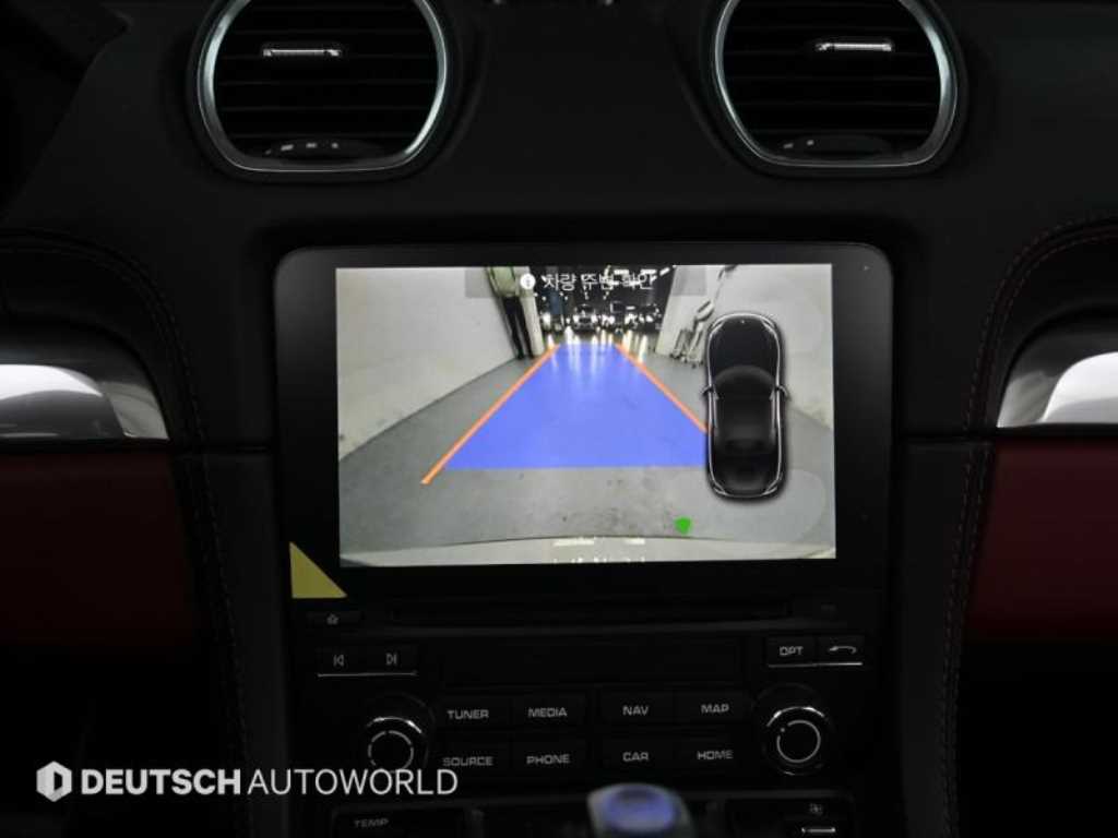Porsche 718 — photo 16
