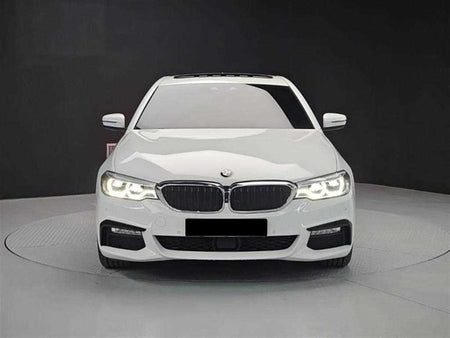 BMW 5-Series — photo 01