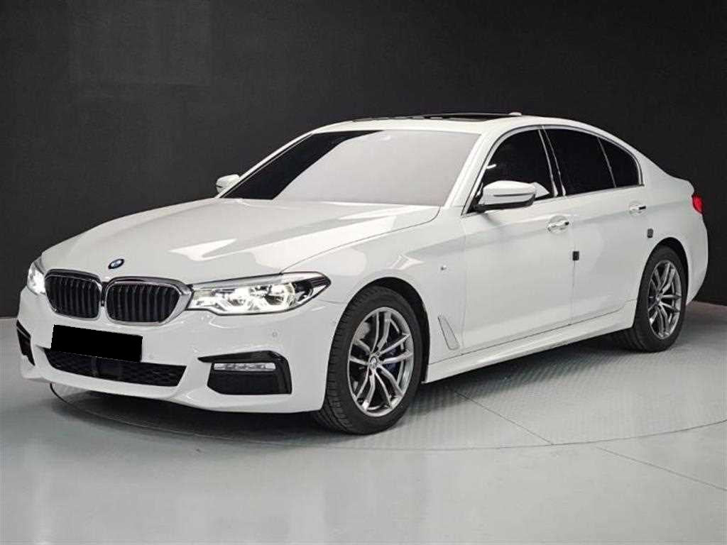 BMW 5-Series — photo 02