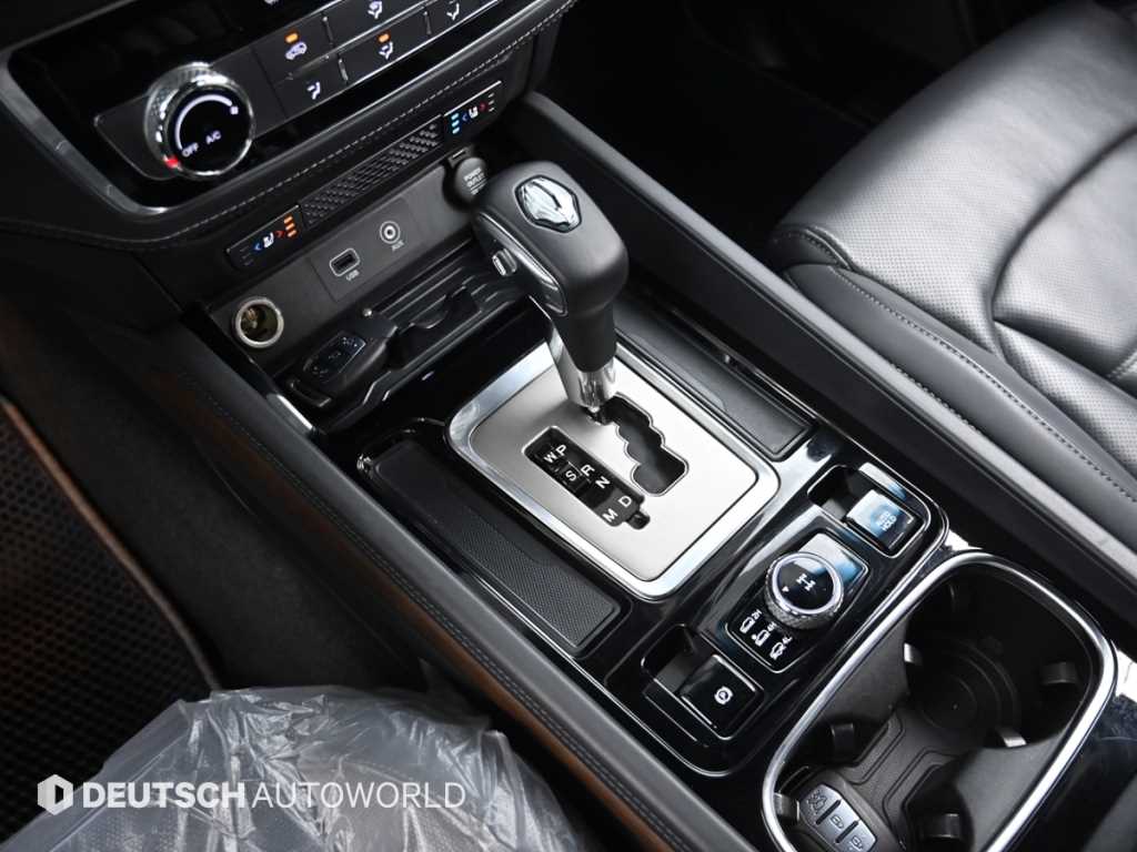 KGM Rexton — photo 09