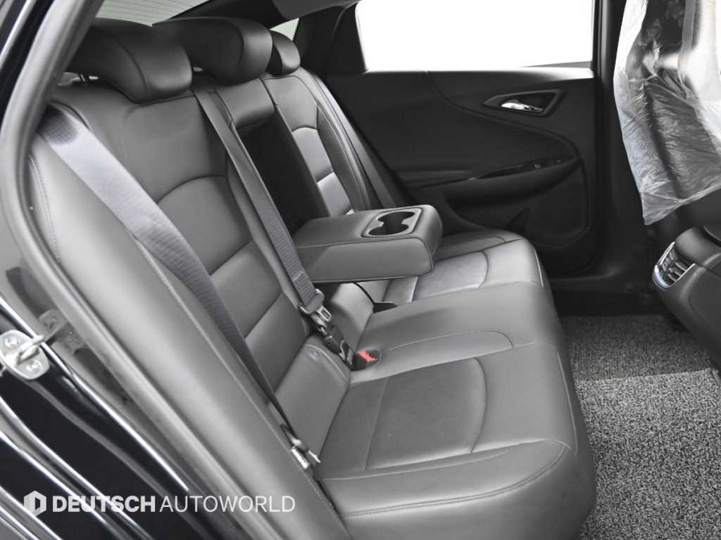 CHEVROLET Malibu — photo 12