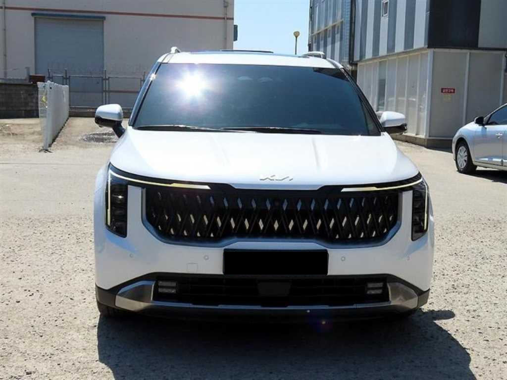 Kia Carnival — photo 01