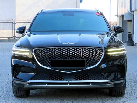 Genesis GV70 — photo 01