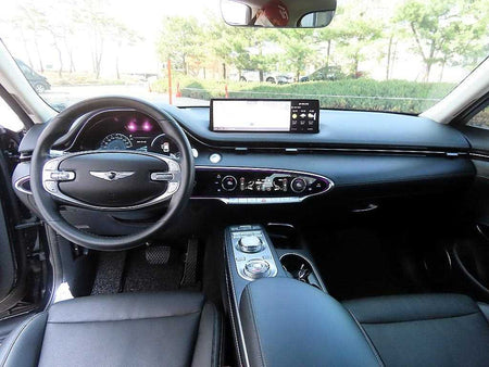 Genesis GV70 — photo 07