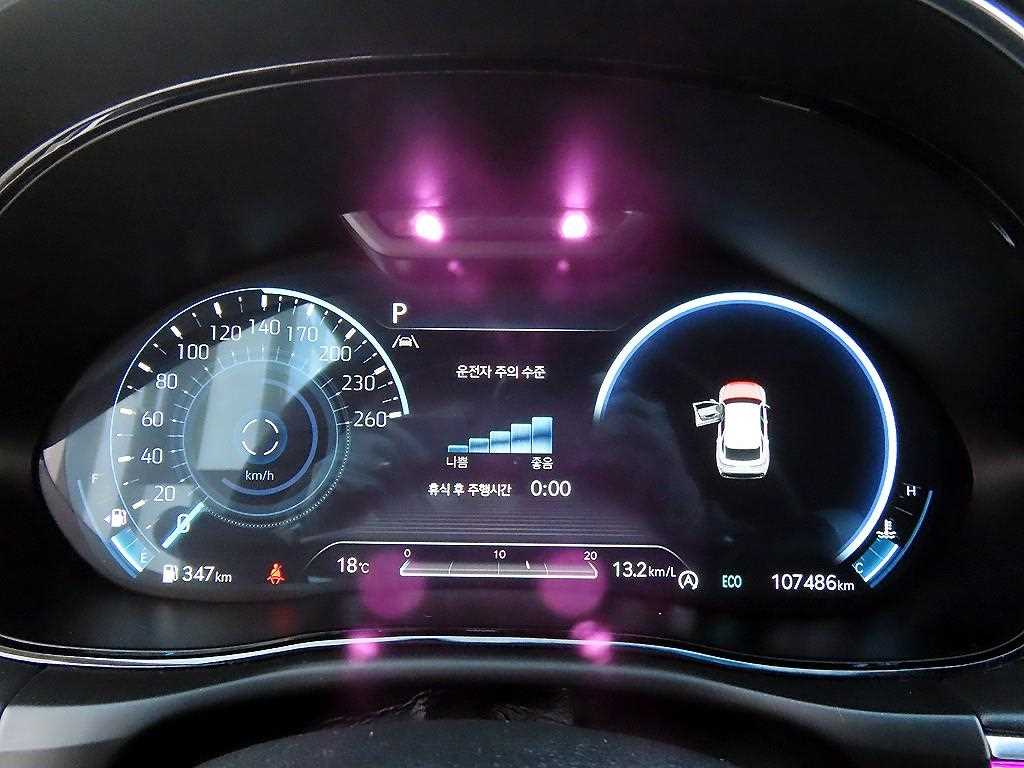 Genesis GV70 — photo 09
