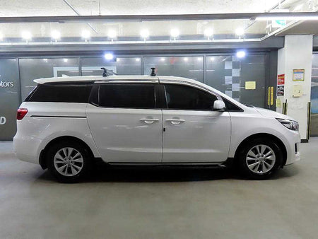 Kia Carnival — photo 03