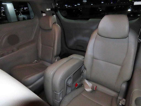 Kia Carnival — photo 08