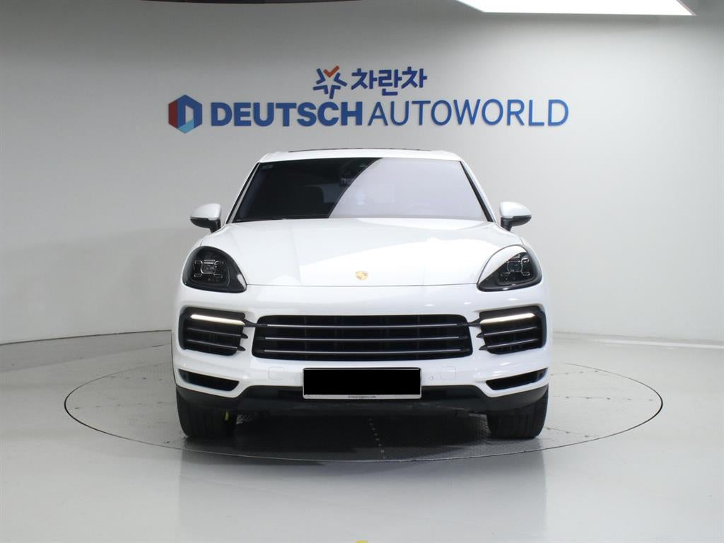Porsche Cayenne — photo 03