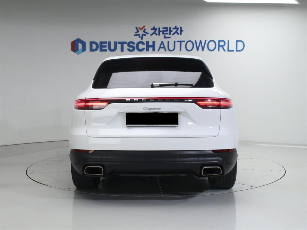 Porsche Cayenne — photo 04