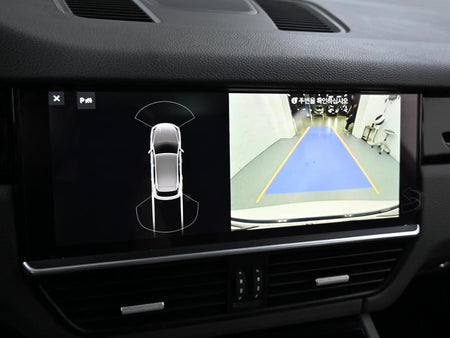 Porsche Cayenne — photo 15
