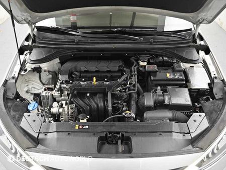 Hyundai Avante — photo 06
