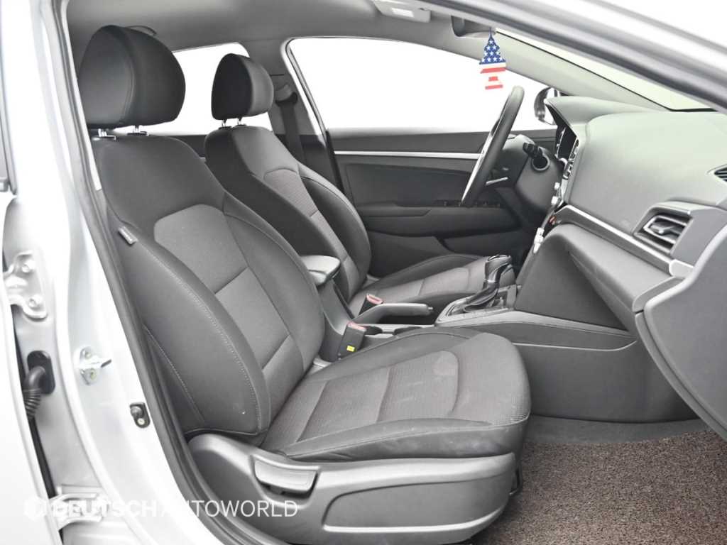 Hyundai Avante — photo 10