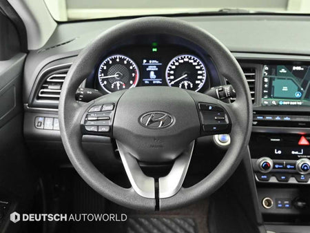 Hyundai Avante — photo 13