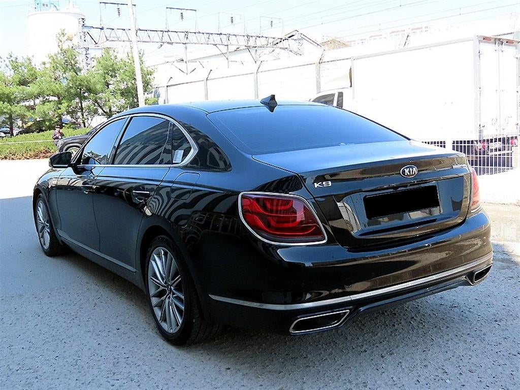 Kia K9 — photo 03