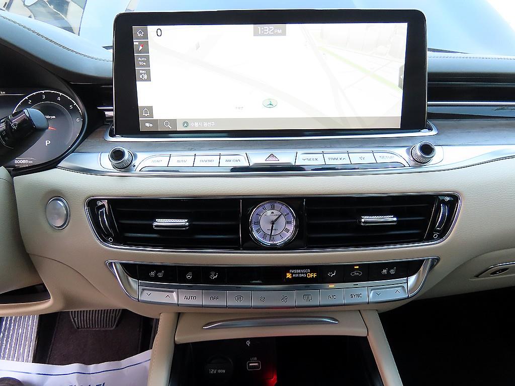 Kia K9 — photo 14