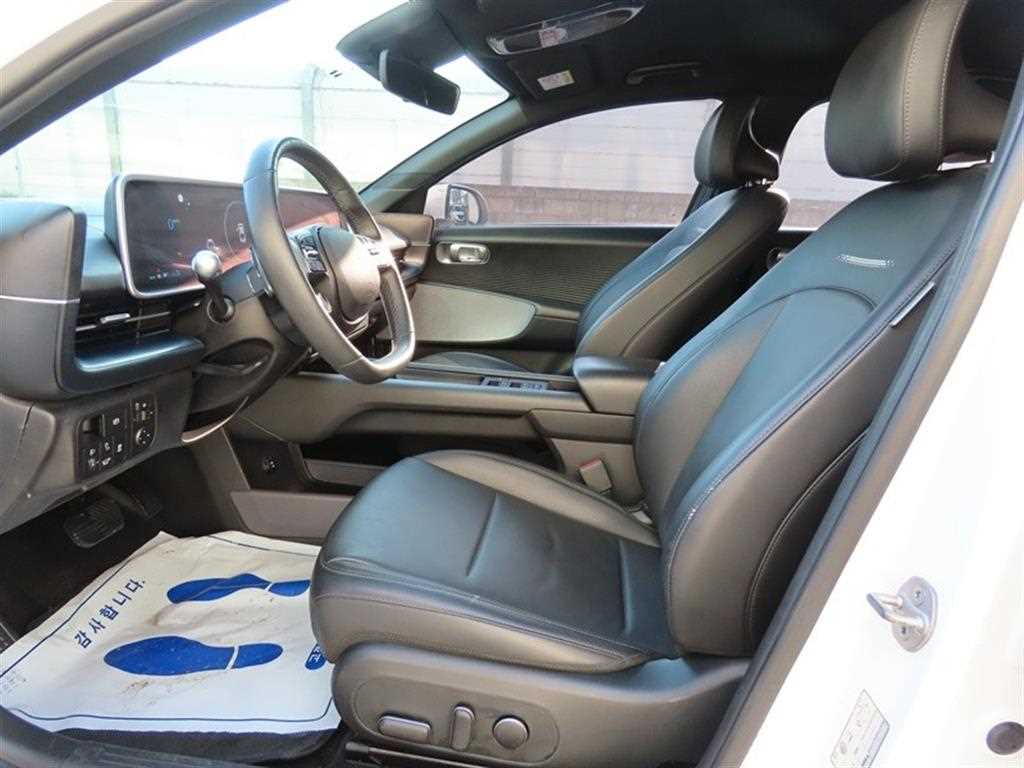 Hyundai Ioniq6 — photo 06