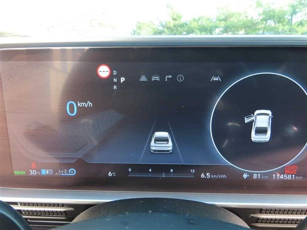 Hyundai Ioniq6 — photo 12