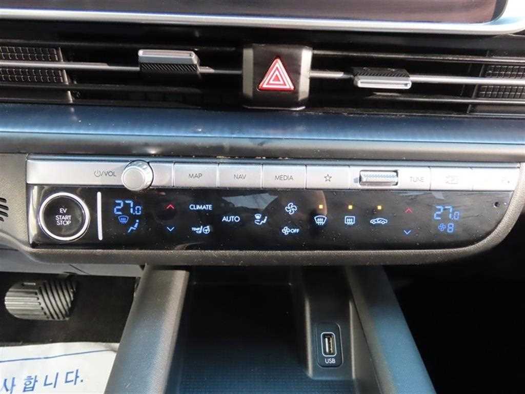 Hyundai Ioniq6 — photo 16