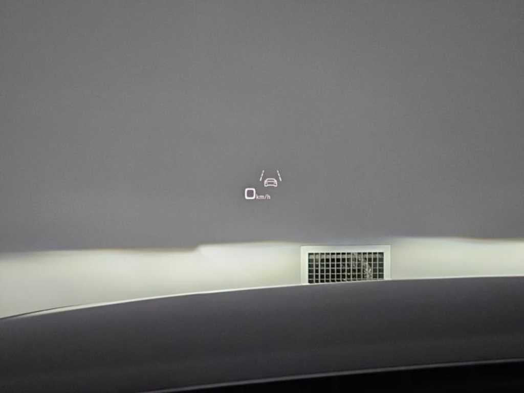 Audi A8 — photo 13