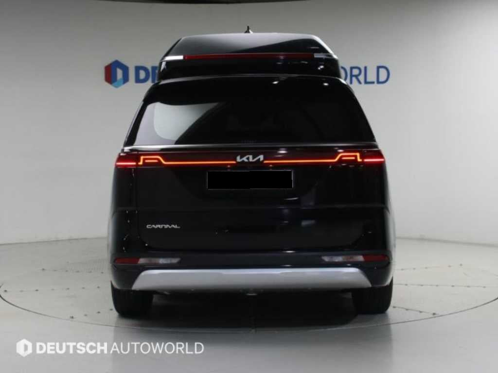 Kia Carnival — photo 04