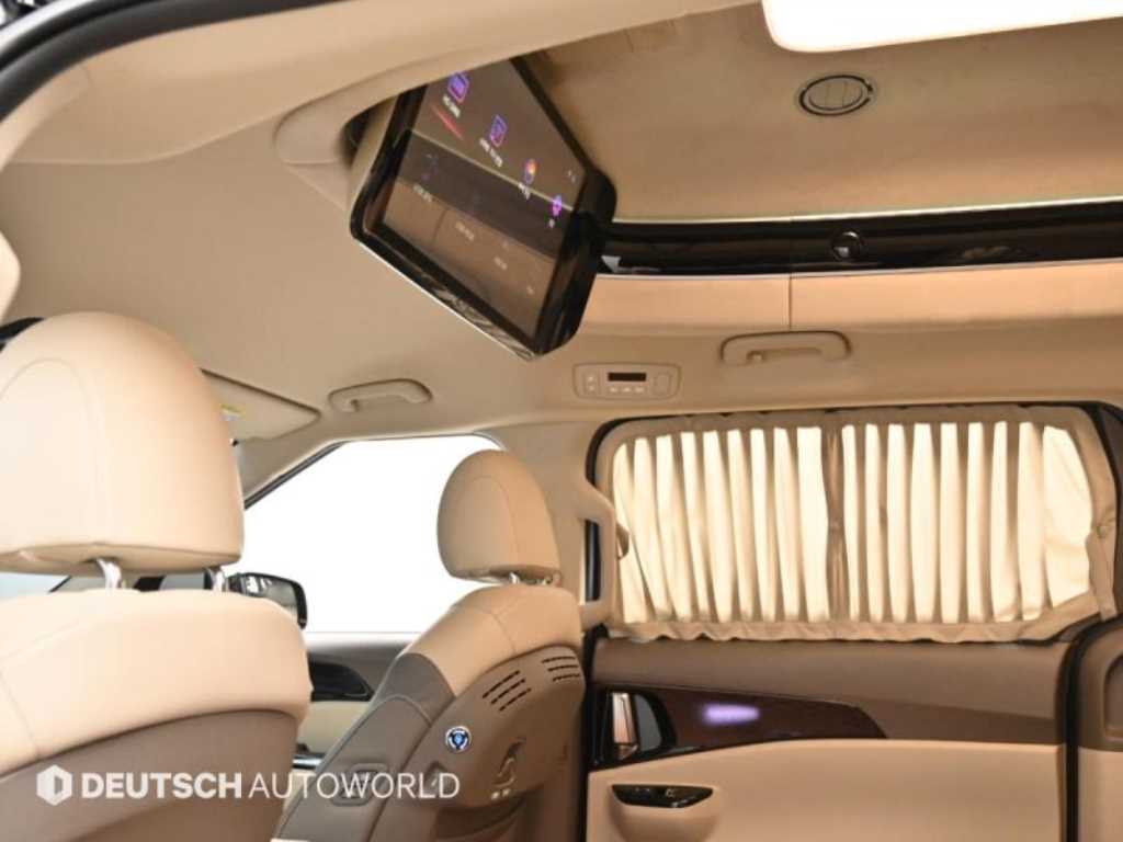 Kia Carnival — photo 16