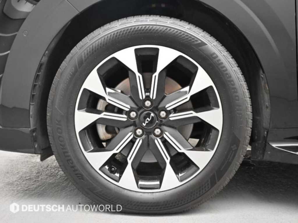 Kia Carnival — photo 20