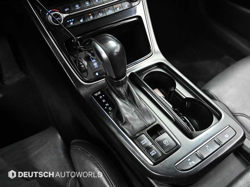Hyundai Grandeur — photo 09