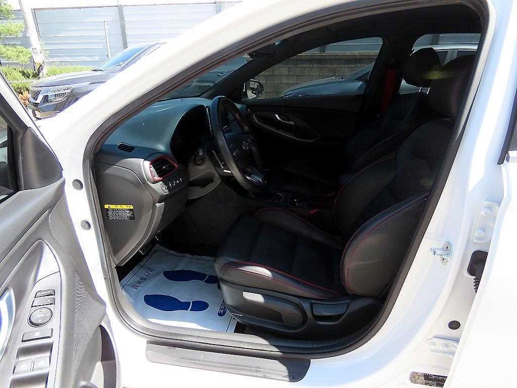 Hyundai i30 — photo 05