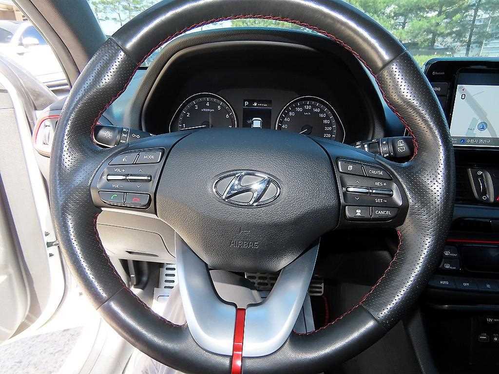 Hyundai i30 — photo 08