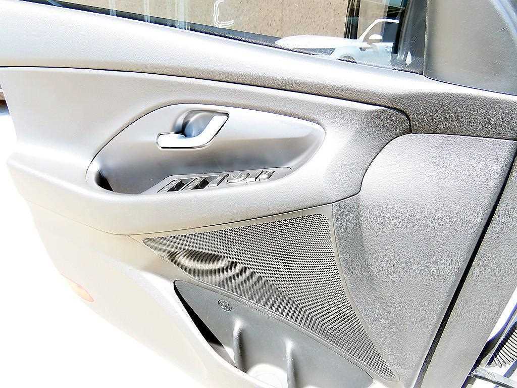Hyundai i30 — photo 11