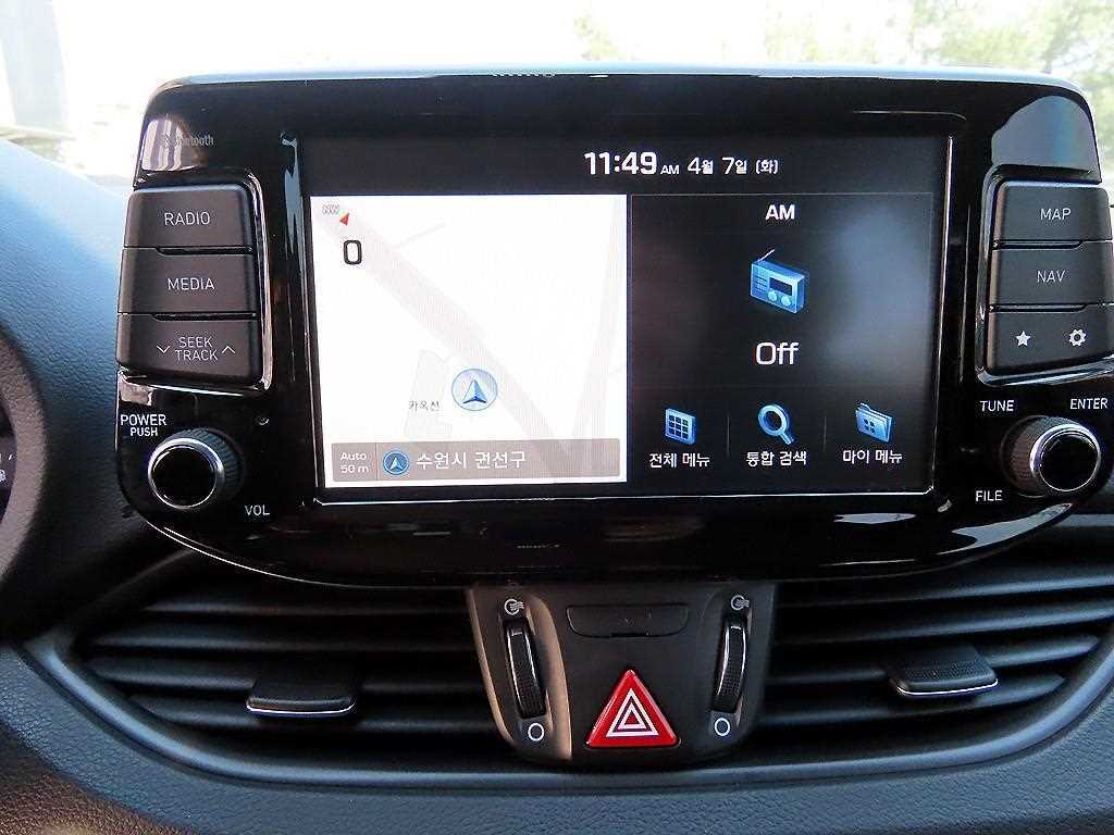 Hyundai i30 — photo 14