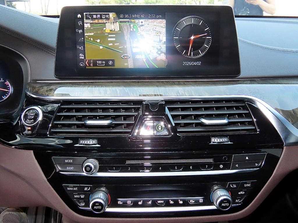 BMW Gran Turismo — photo 13