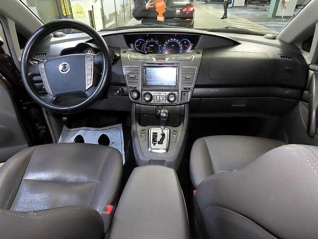 KGM KORANDO — photo 10