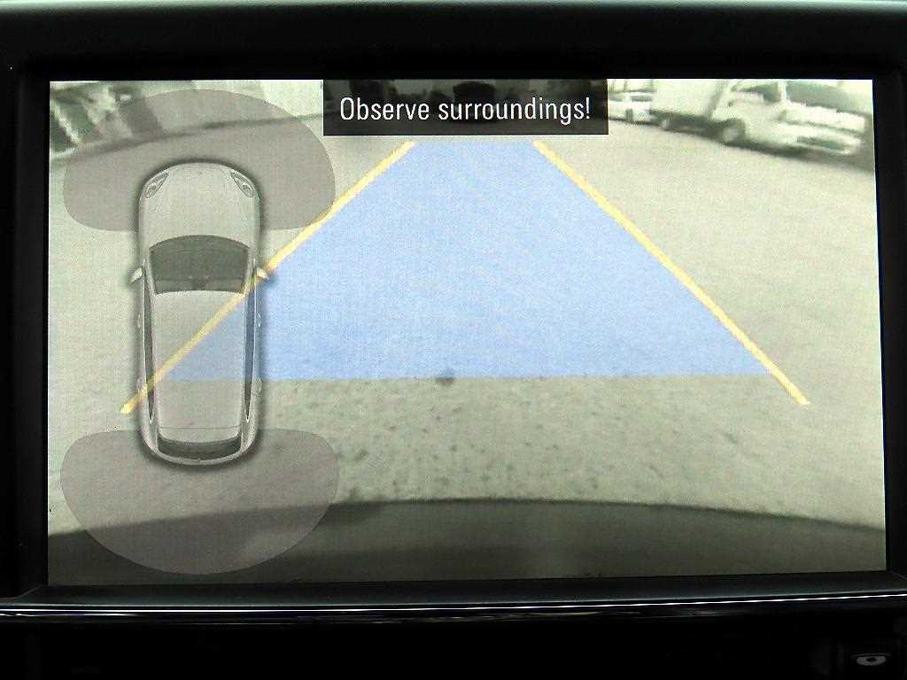 Porsche Cayenne — photo 13