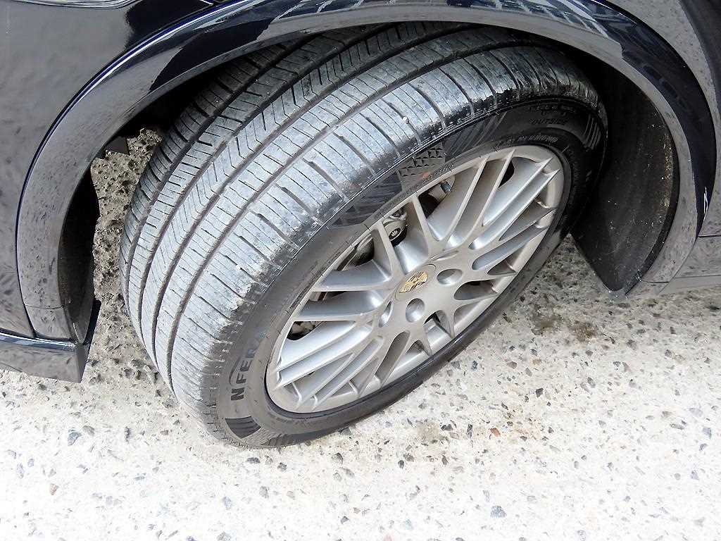 Porsche Cayenne — photo 20