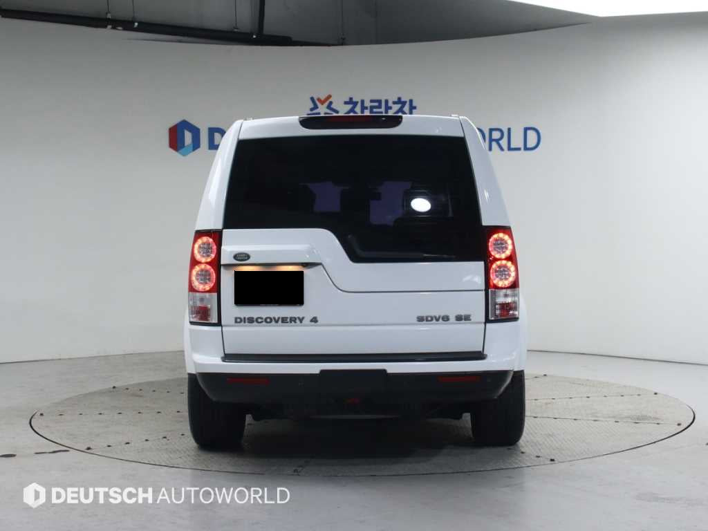 Land Rover Discovery — photo 04