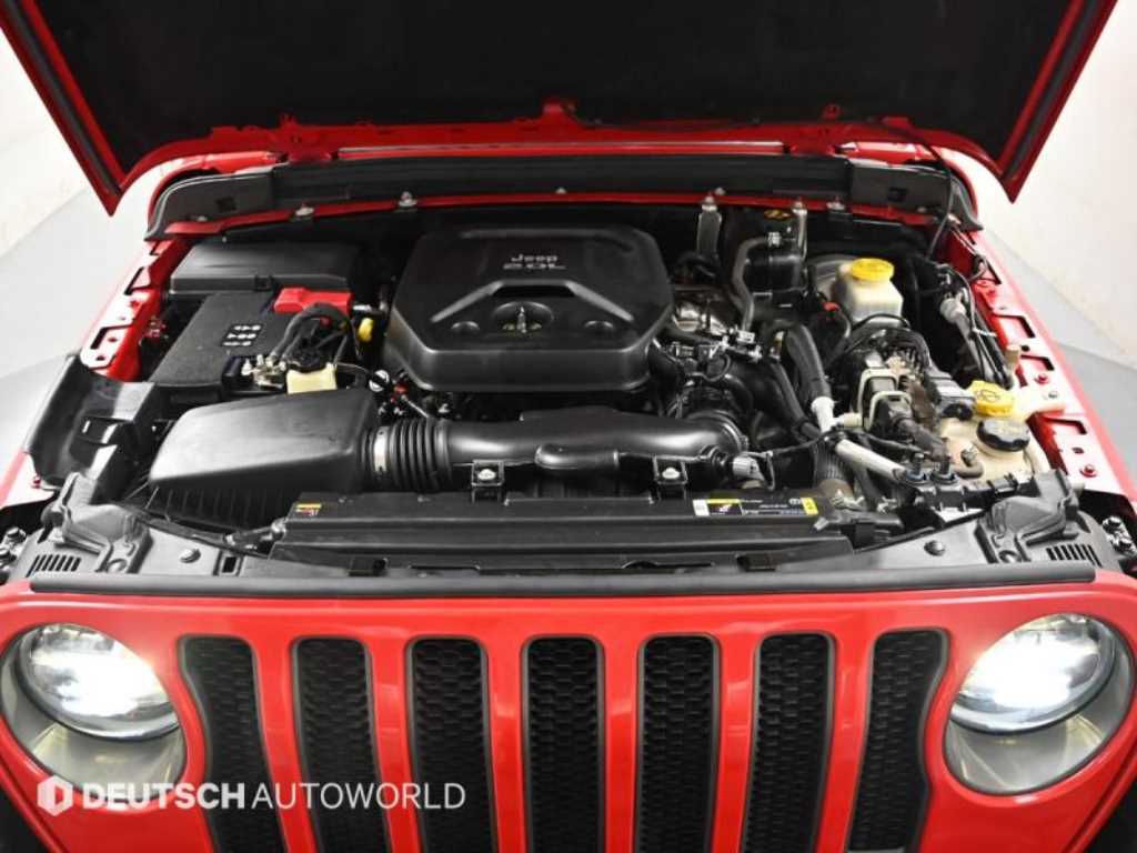 Jeep Wrangler — photo 06