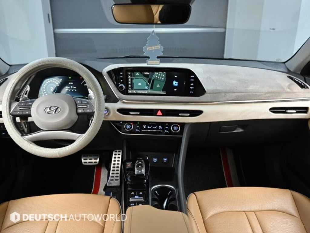 Hyundai Sonata — photo 01