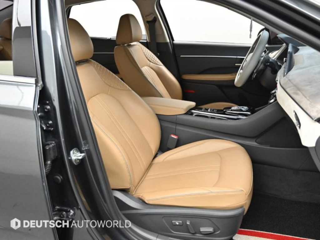 Hyundai Sonata — photo 10